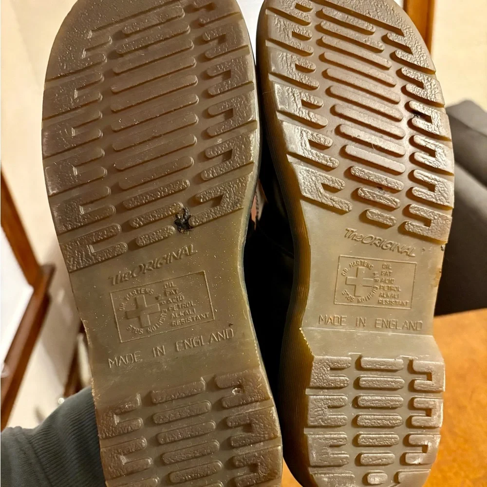 VINTAGE Women’s Dr. Martens The Original Black Leather Mary Janes in UK Size 7 - Picture 3 of 7